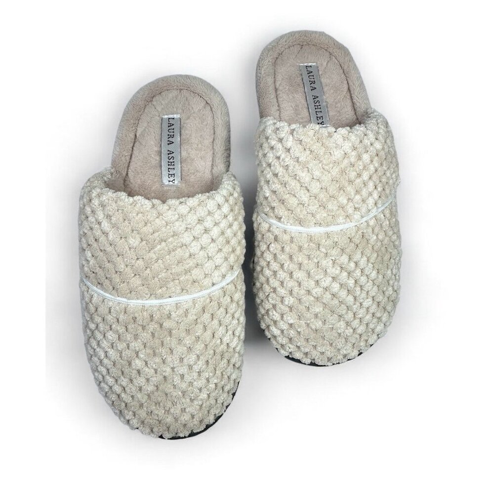 Laura Ashley Womens Slippers Memory Foam Plush Beige Rugged Sole Small 5-6